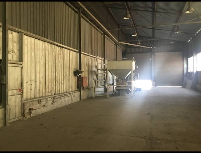 7,595M² WAREHOUSE FOR SALE IN WADEVILLE